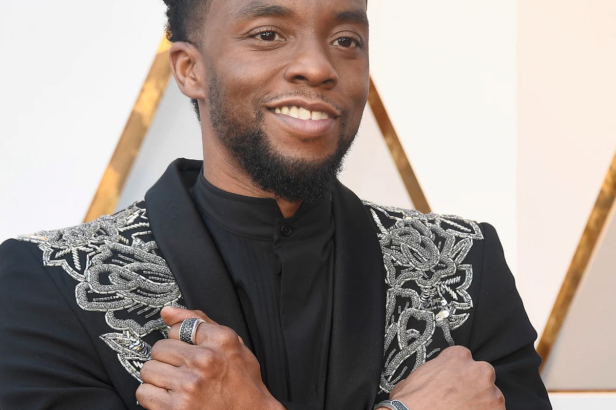Chadwick Boseman’s 2018 Oscars Look Has Twitter Bowing Down