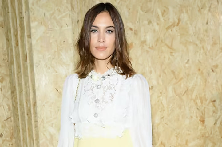 Alexa Chung's Makeup Artist Reveals How to Get Her Signature Beauty Look